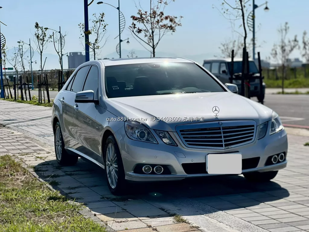 2010 總代理 BENZ W212 E350 CDI