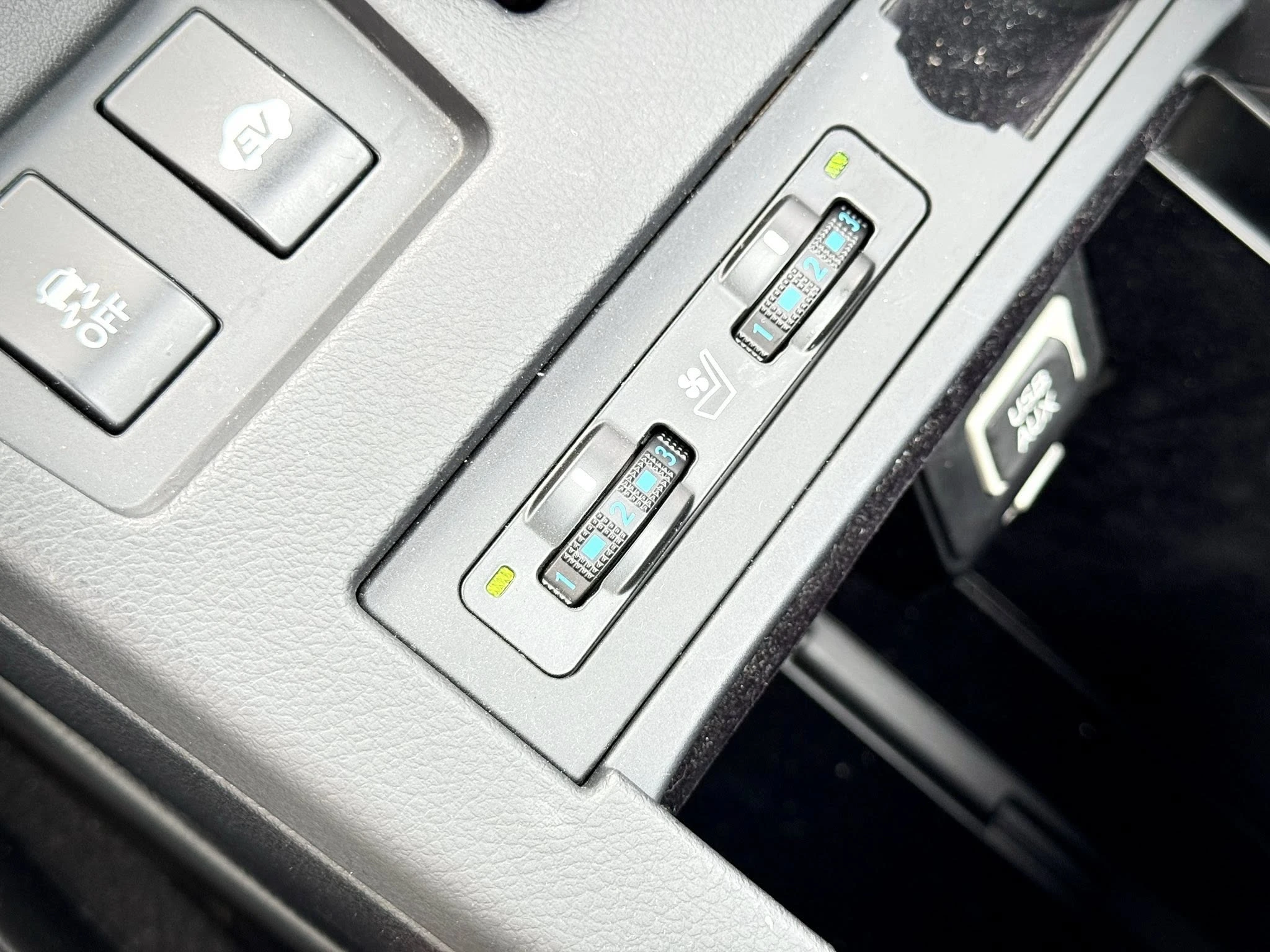 Lexus RX450h 2013款
