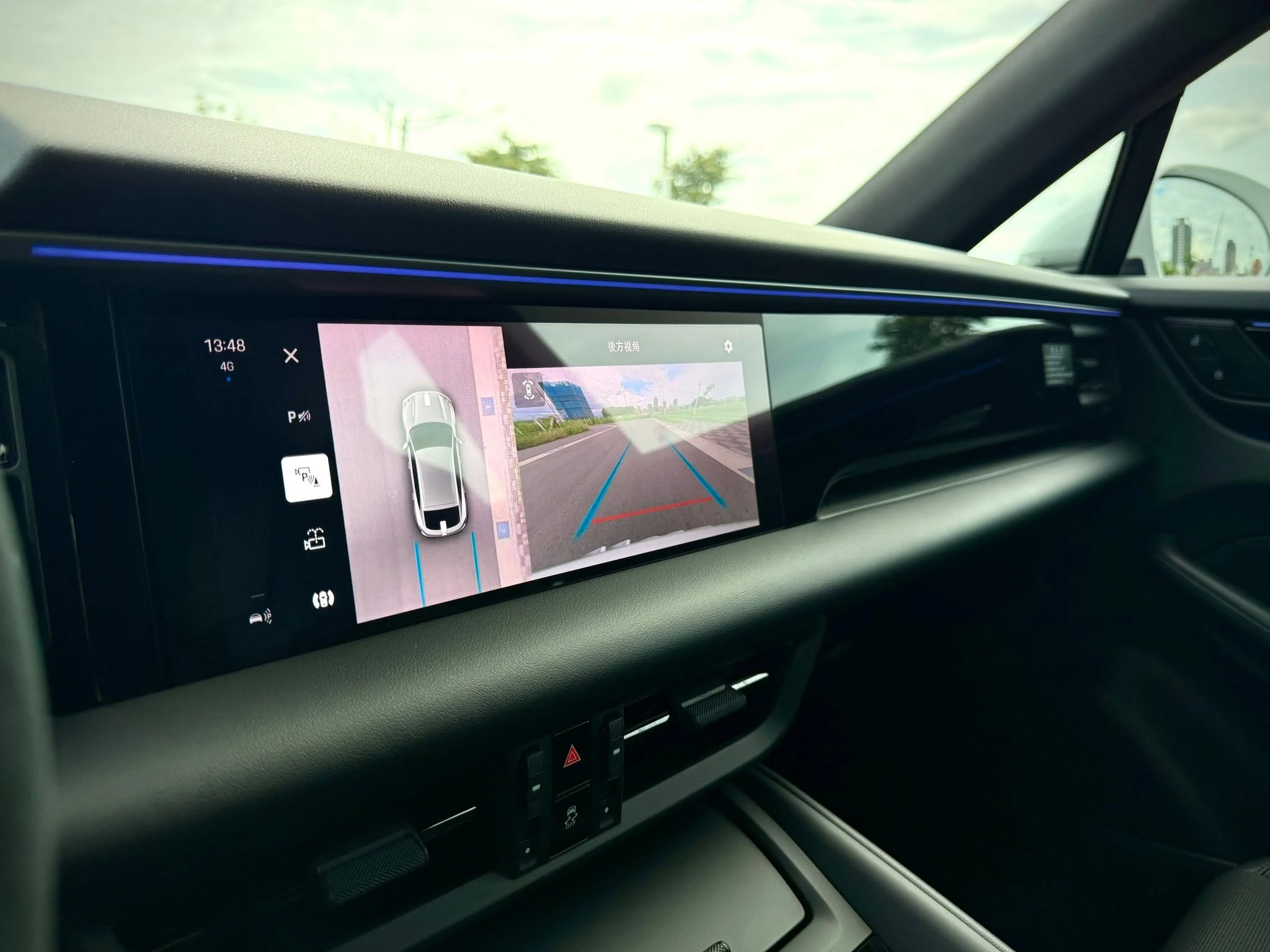 Porsche Macan Electric 2025款
