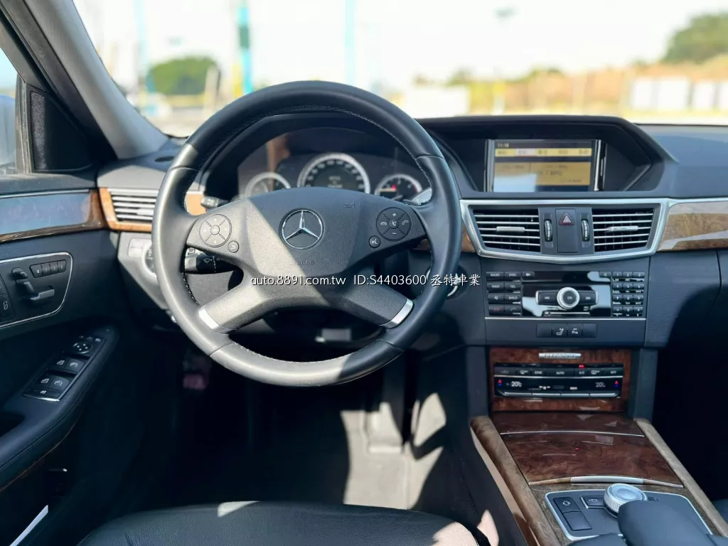 2010 總代理 BENZ W212 E350 CDI