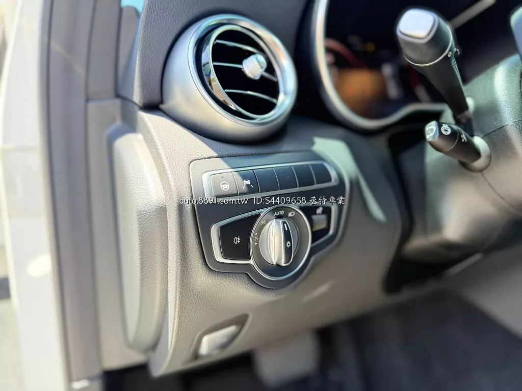 2021 BENZ S205 C300 AMG Estate