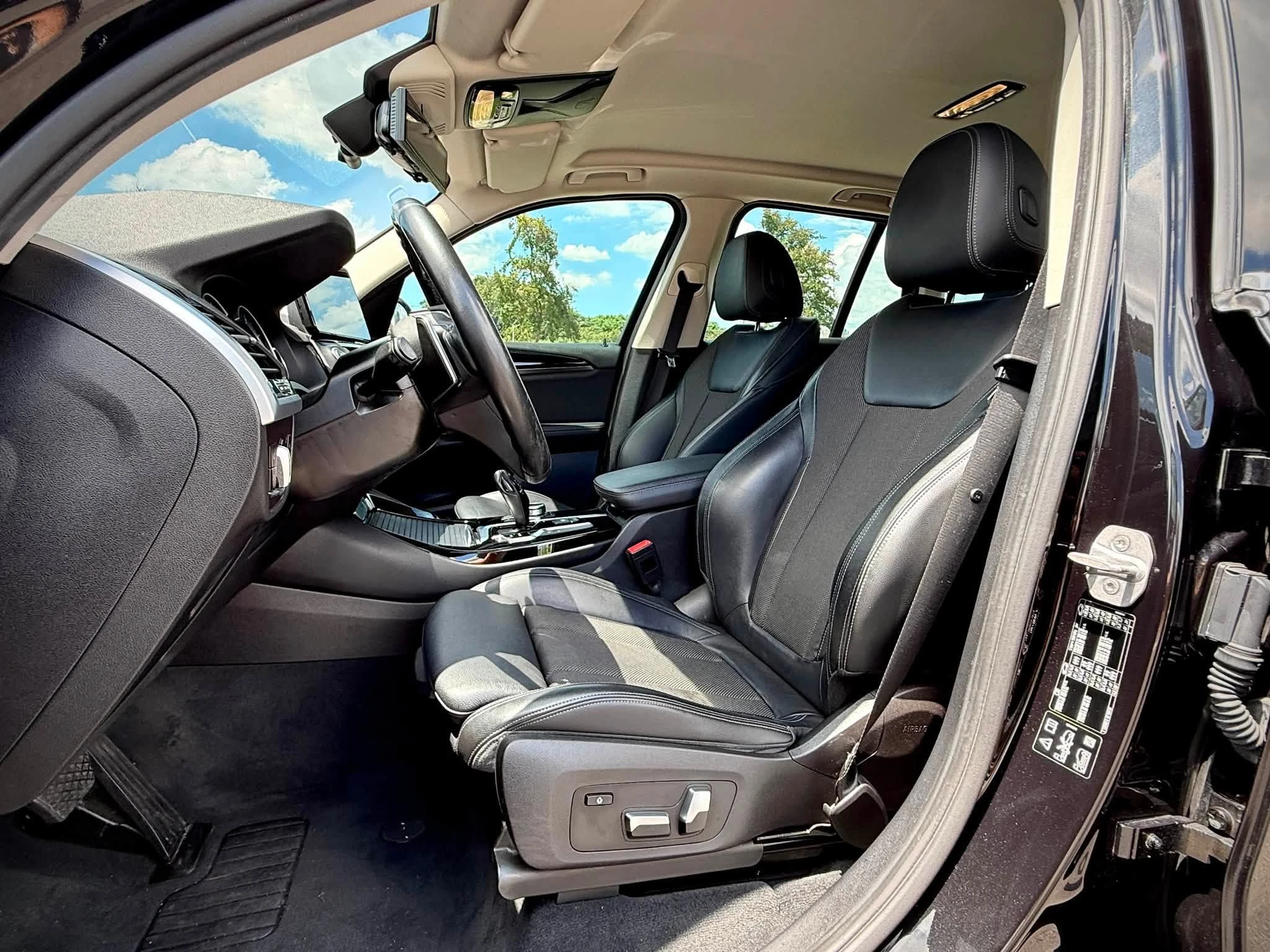 總代理 2018 BMW X3 20d 原版件 5AT跟車系統 