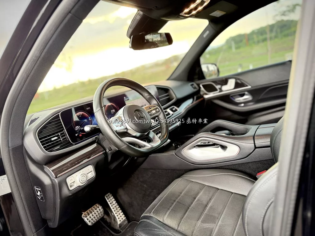 2019/20 總代理 BENZ GLE300d AMG 7座 4Matic