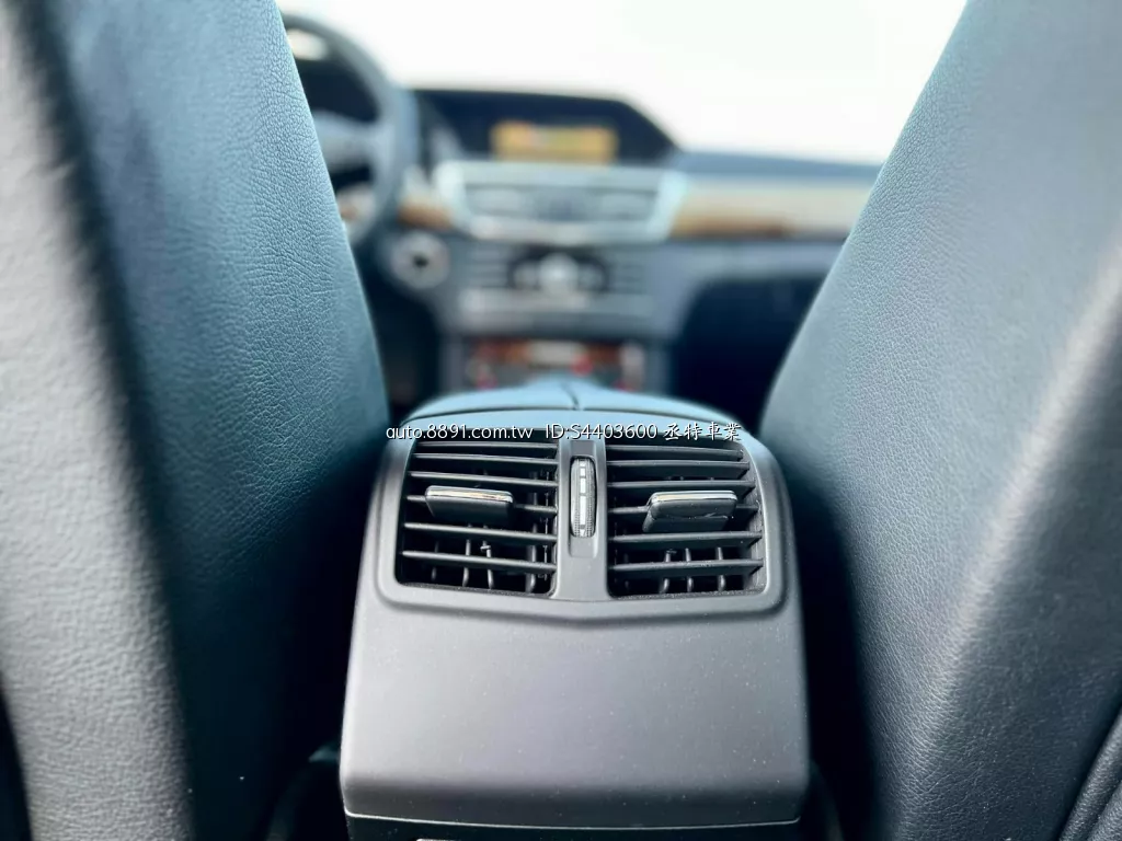 2010 總代理 BENZ W212 E350 CDI