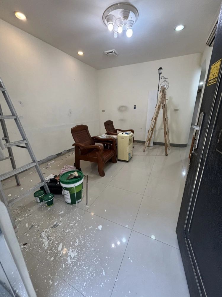 士林住家整間補土油漆粉刷