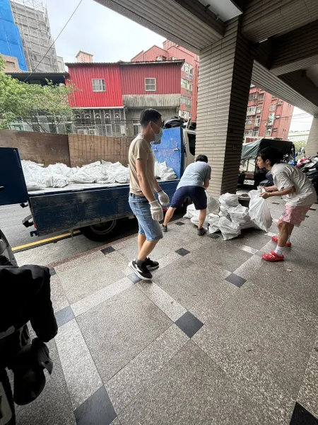 住家地磚拆除清運