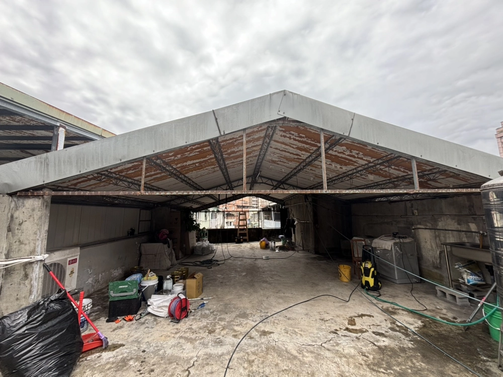 新店住家頂樓三角瓦板拆除
