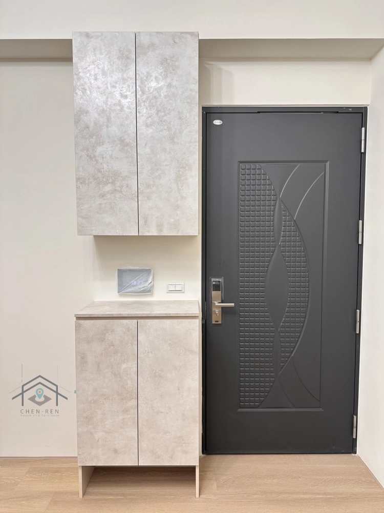 門片-舒曼特;櫃體-拉不拉多