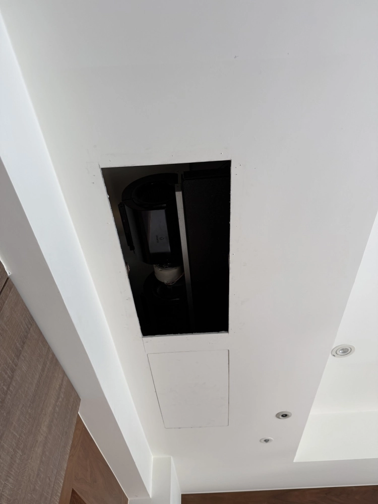 台中西區-開維修孔