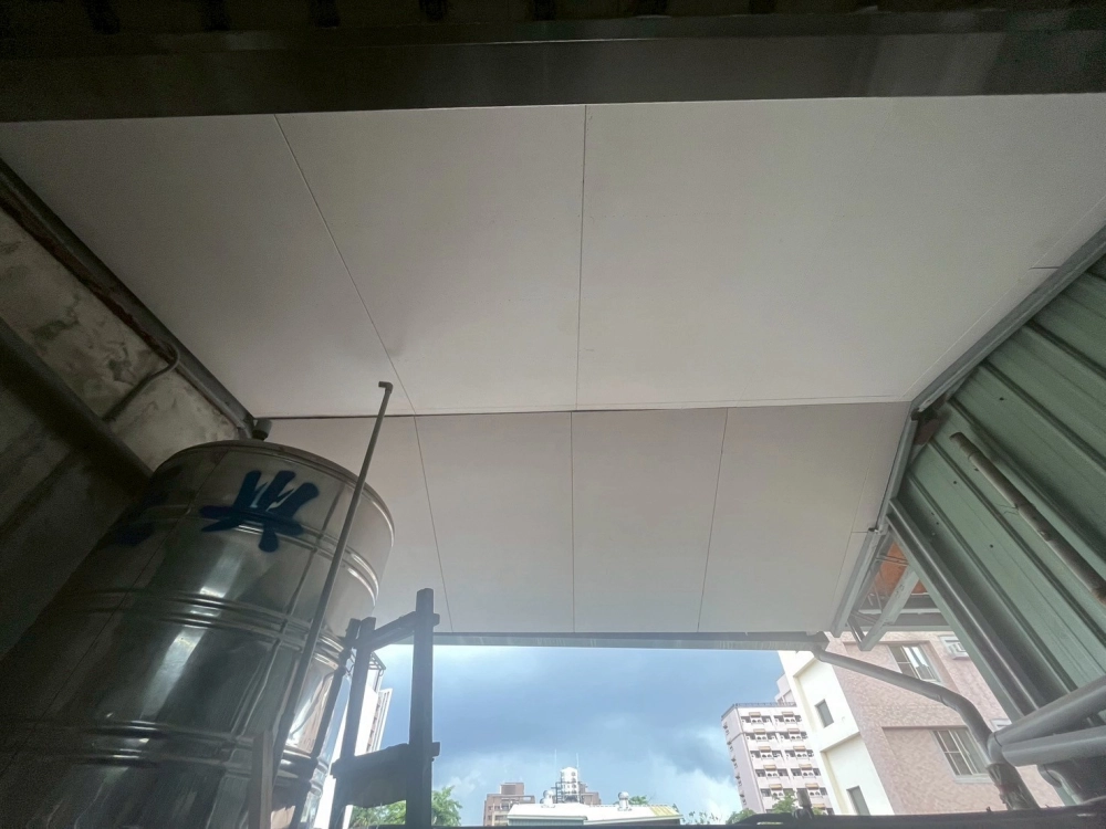 台中南區天花板