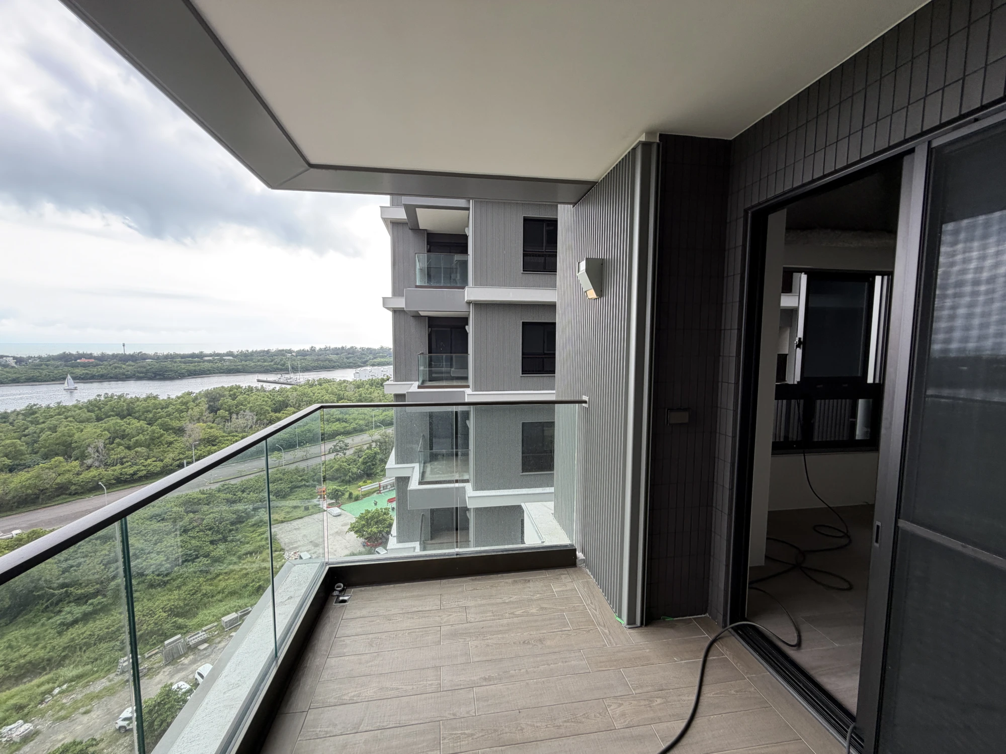 元翰門 | 台南驗屋 | 大樓驗屋 |富立建設