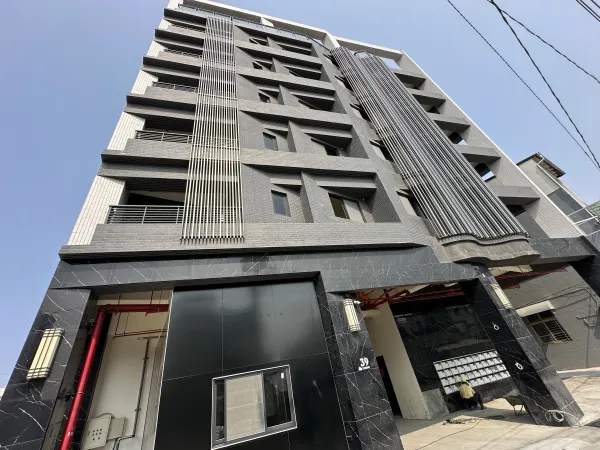 藍天白雲 | 高雄驗屋 | 團購驗屋
