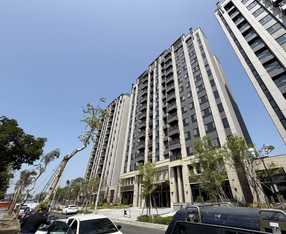 佳順大富 | 台南驗屋 | 高鐵特區 | 三井outlet