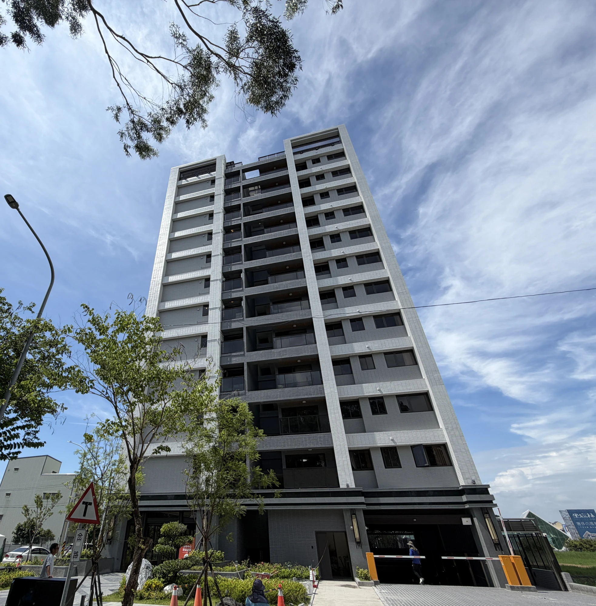 和紘大景閱 | 台南驗屋 | 歸仁高鐵驗屋 | 大樓驗屋 | 樣品屋