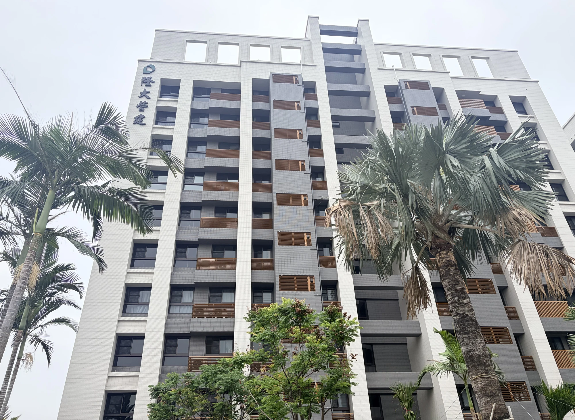 鳳凰VILLA｜高雄驗屋｜驗屋推薦 | 團購驗屋