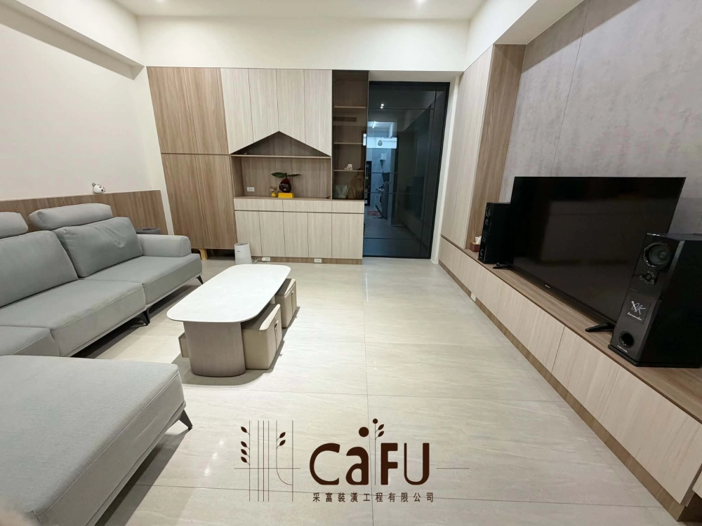 梅山一品-新成屋｜嘉義室內裝潢｜嘉義客廳裝潢