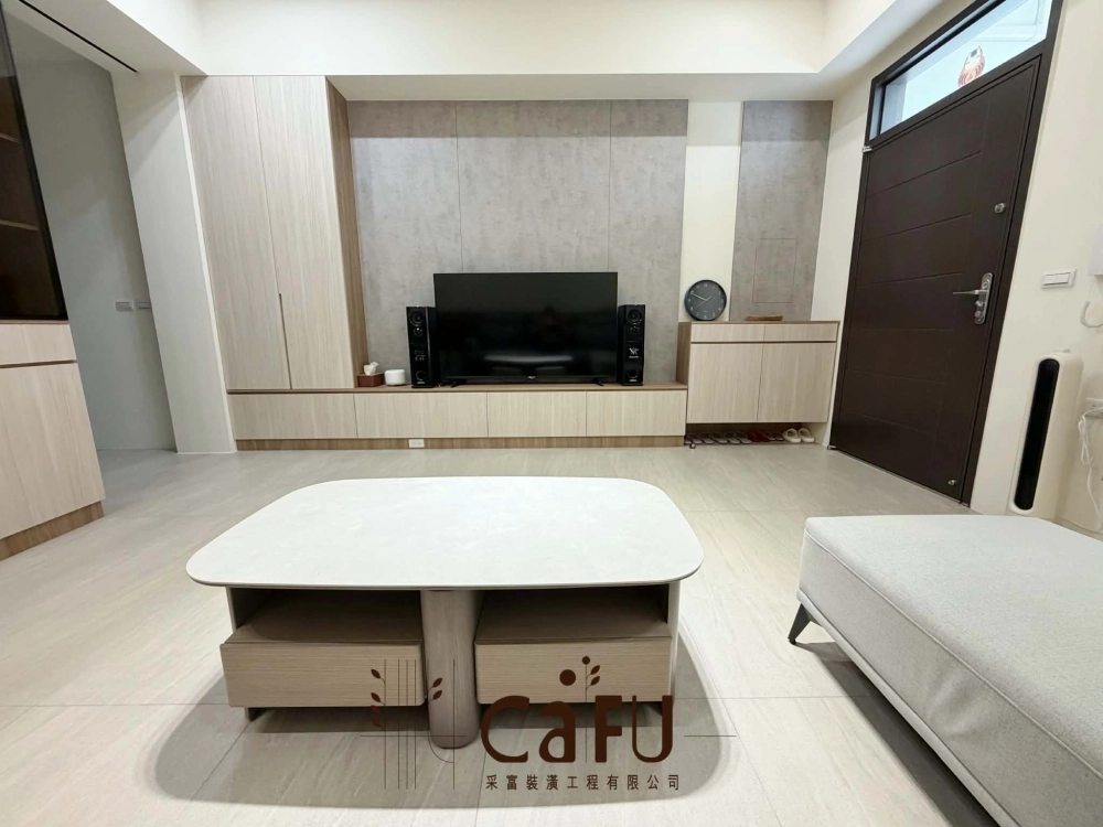 梅山一品-新成屋｜嘉義室內裝潢｜嘉義客廳裝潢