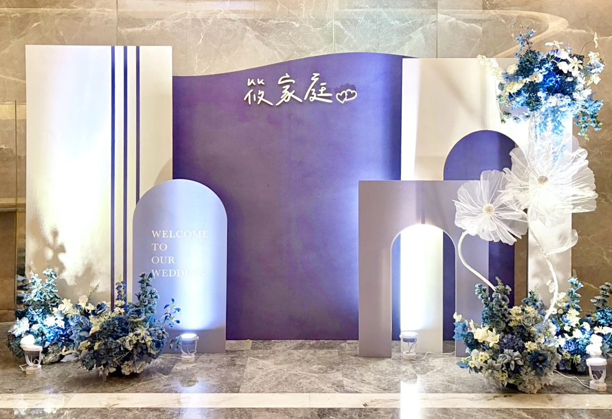 紫色幾何花藝背板