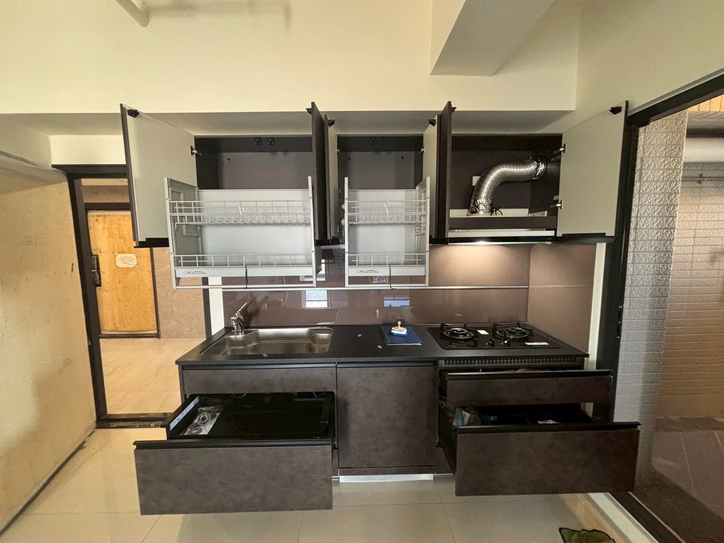 新興區 崑庭敦品