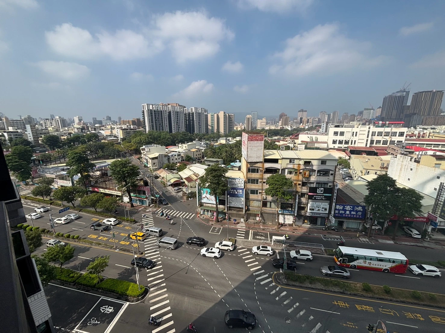 龍騰 鑫空樹