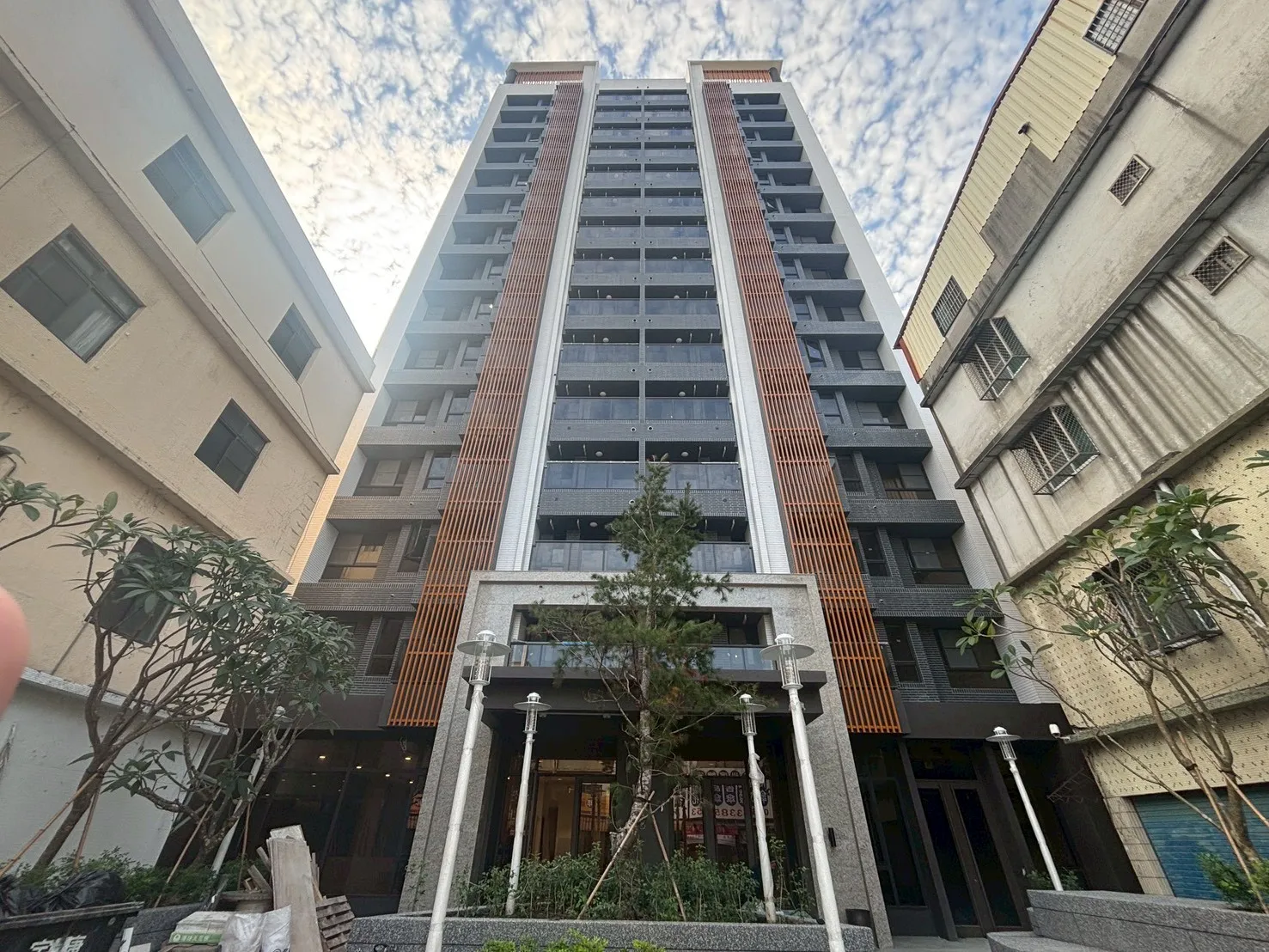 前鎮區 瑞隆松下