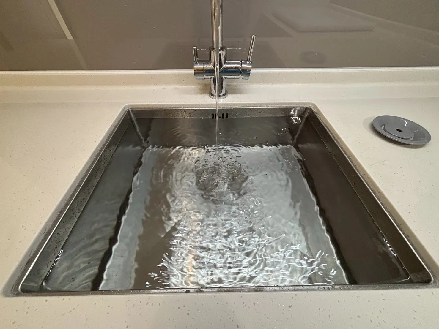 鳳甲 銳揚新生活