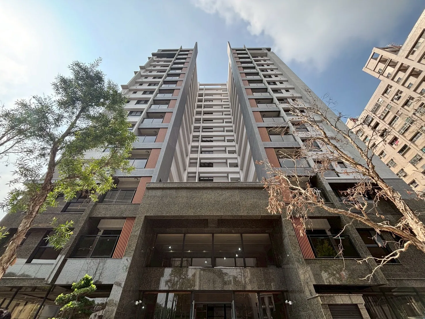 小港 首綻
