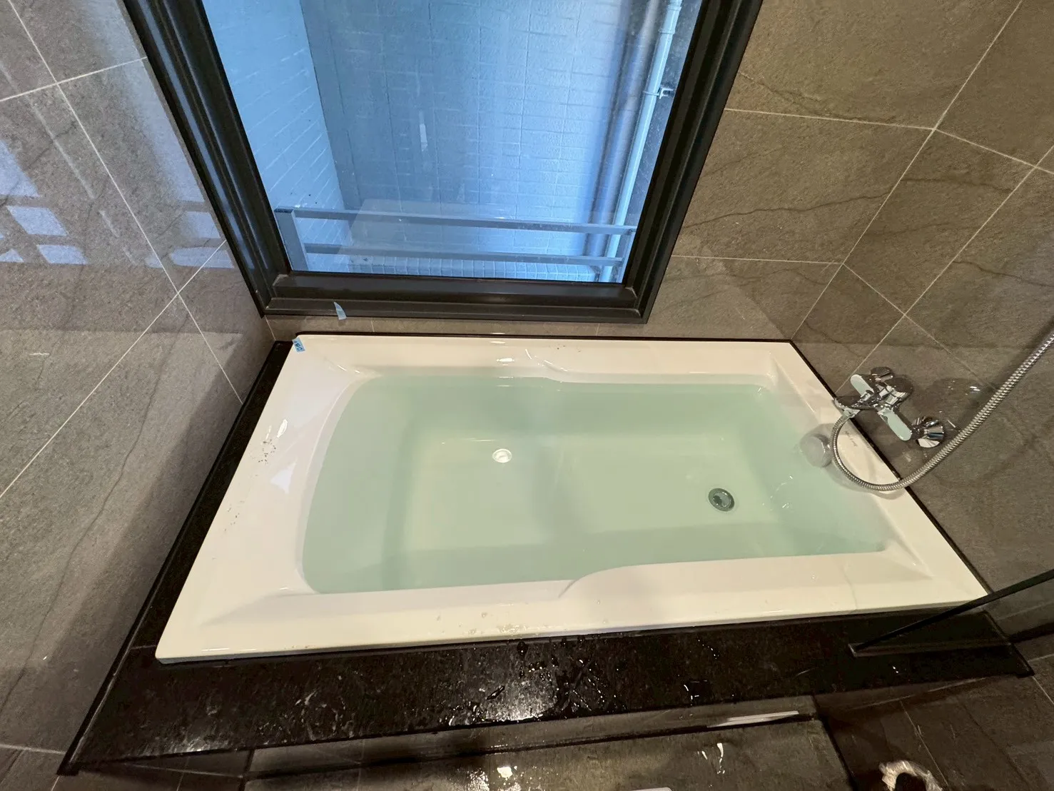 新興區 崑庭敦品