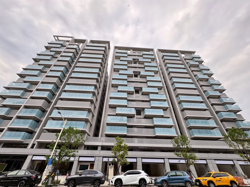 新興區 崑庭敦品