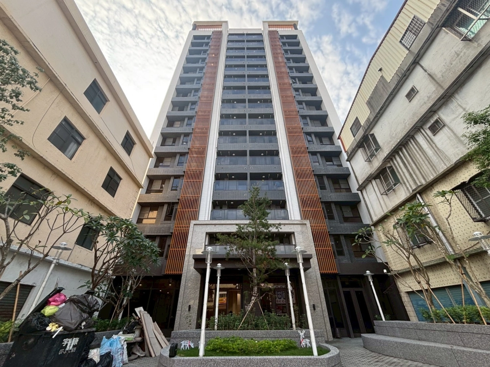 前鎮區 瑞隆松下