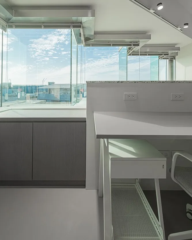 專注與舒適兼具的辦公室設計｜光線、留白與空間節奏全解析｜台南商空設計｜東區商空設計