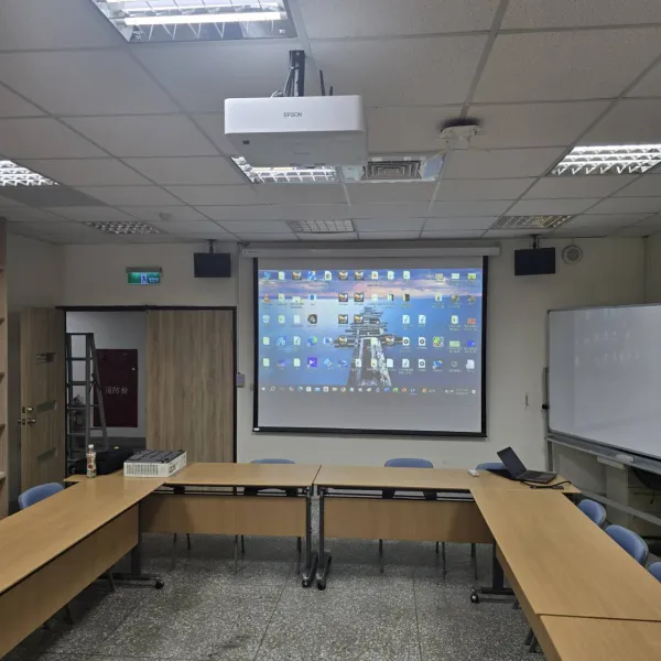 台北藝術大學文資學院-EPSON EB-L630U雷射投影機安裝