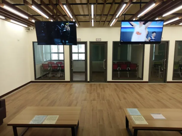 台北/台科大圖書館-公共視聽區65吋顯示器安裝