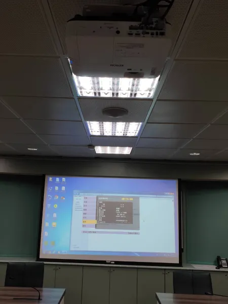 台北藝術大學-行政大樓會議室EPSON投影機安裝
