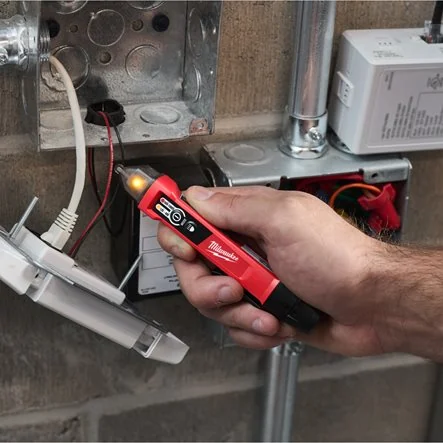Milwaukee 美沃奇 NCVDDF 12V-1000V低高壓驗電筆(無電池)使用四號電池*2