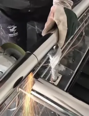 不銹鋼扶手彎頭現場安裝記錄碎片