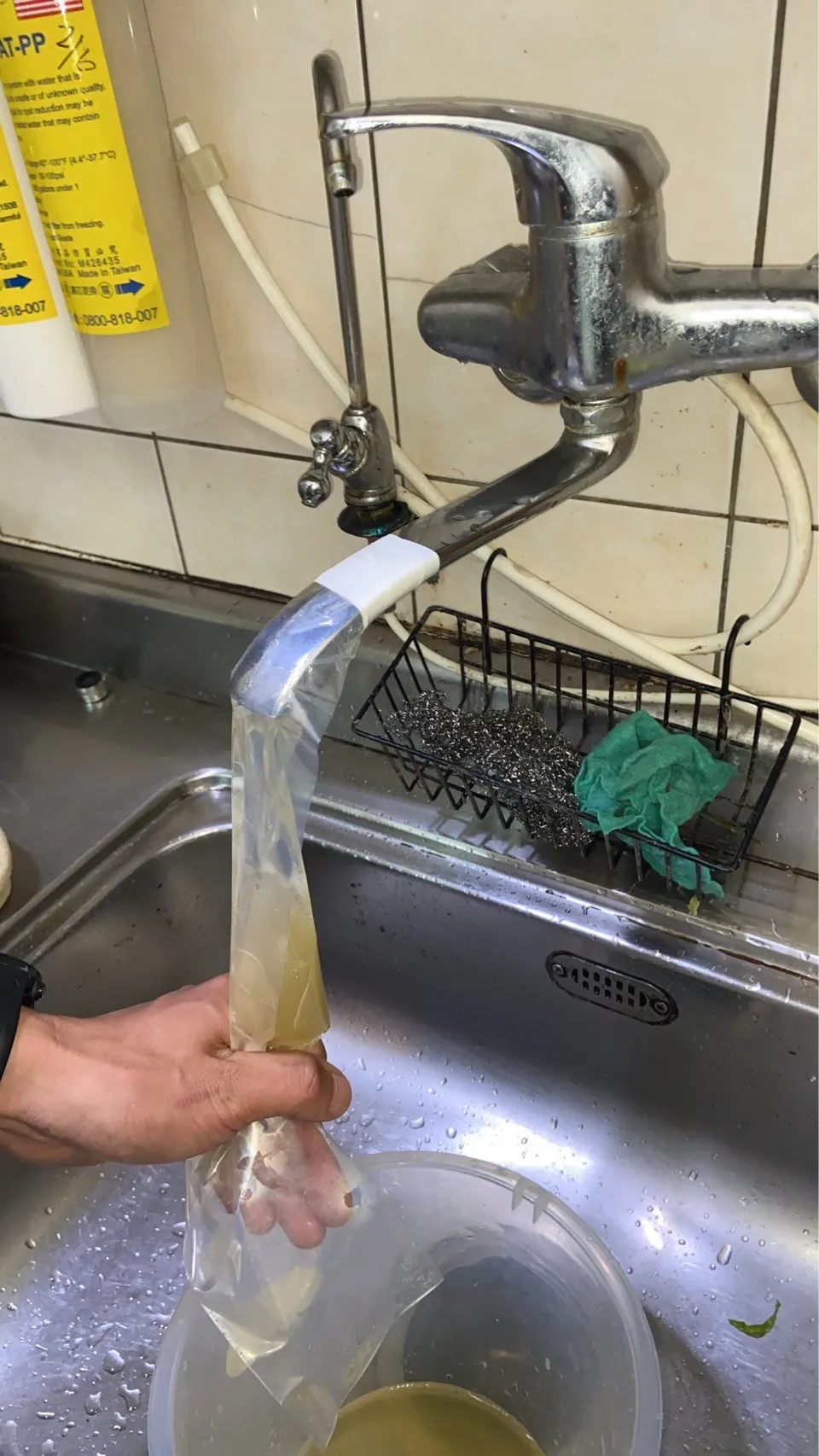 湖口李先生水管清洗 一廚房三衛浴