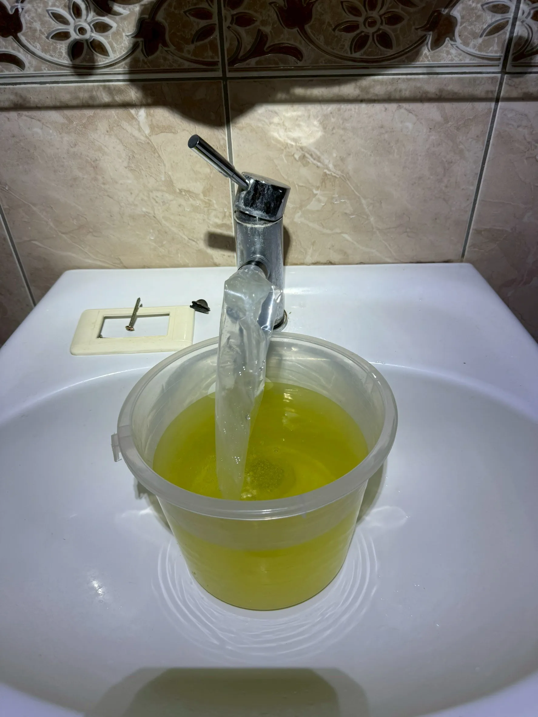 新竹香山水管 詹小姐