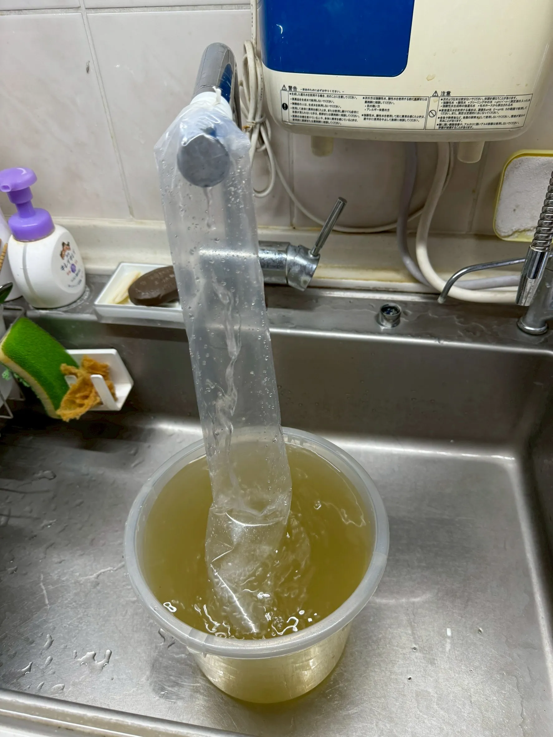 台中鄭小姐公寓水管一廚兩衛浴 熱水忽冷忽熱