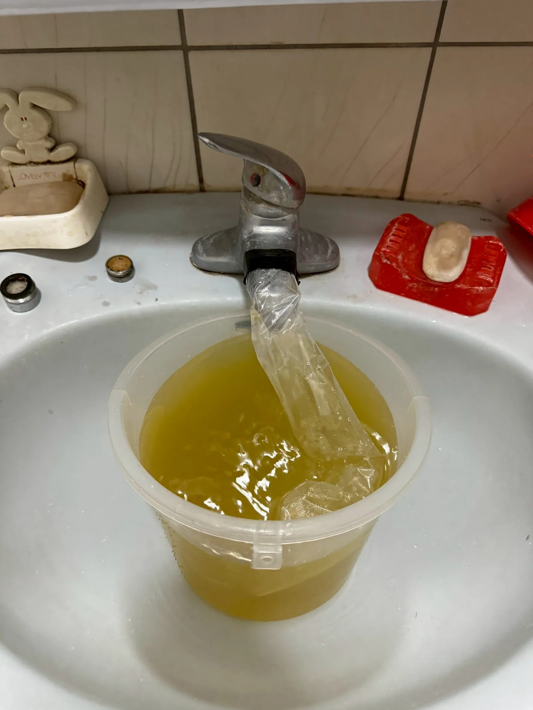 台中王先生透天一廚四衛浴水管清洗
