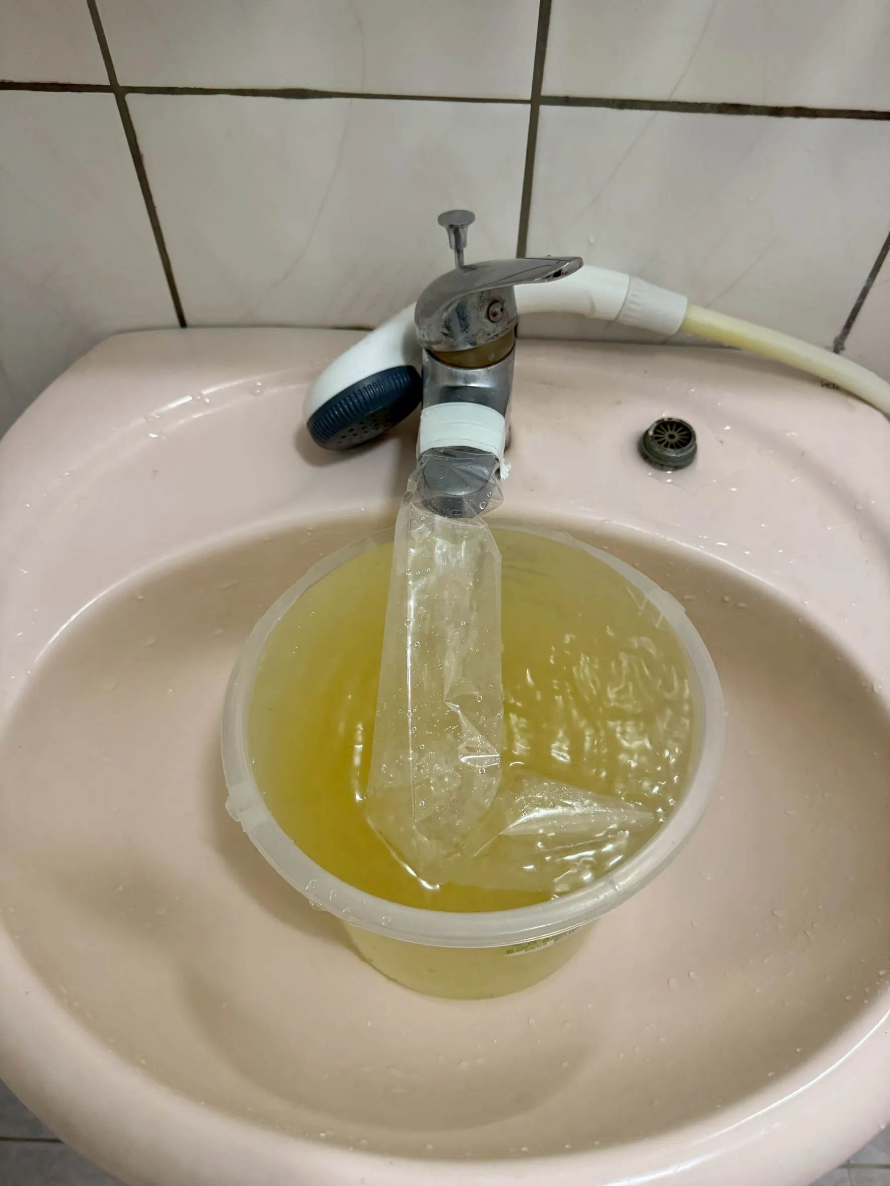 湖口李先生水管清洗 一廚房三衛浴
