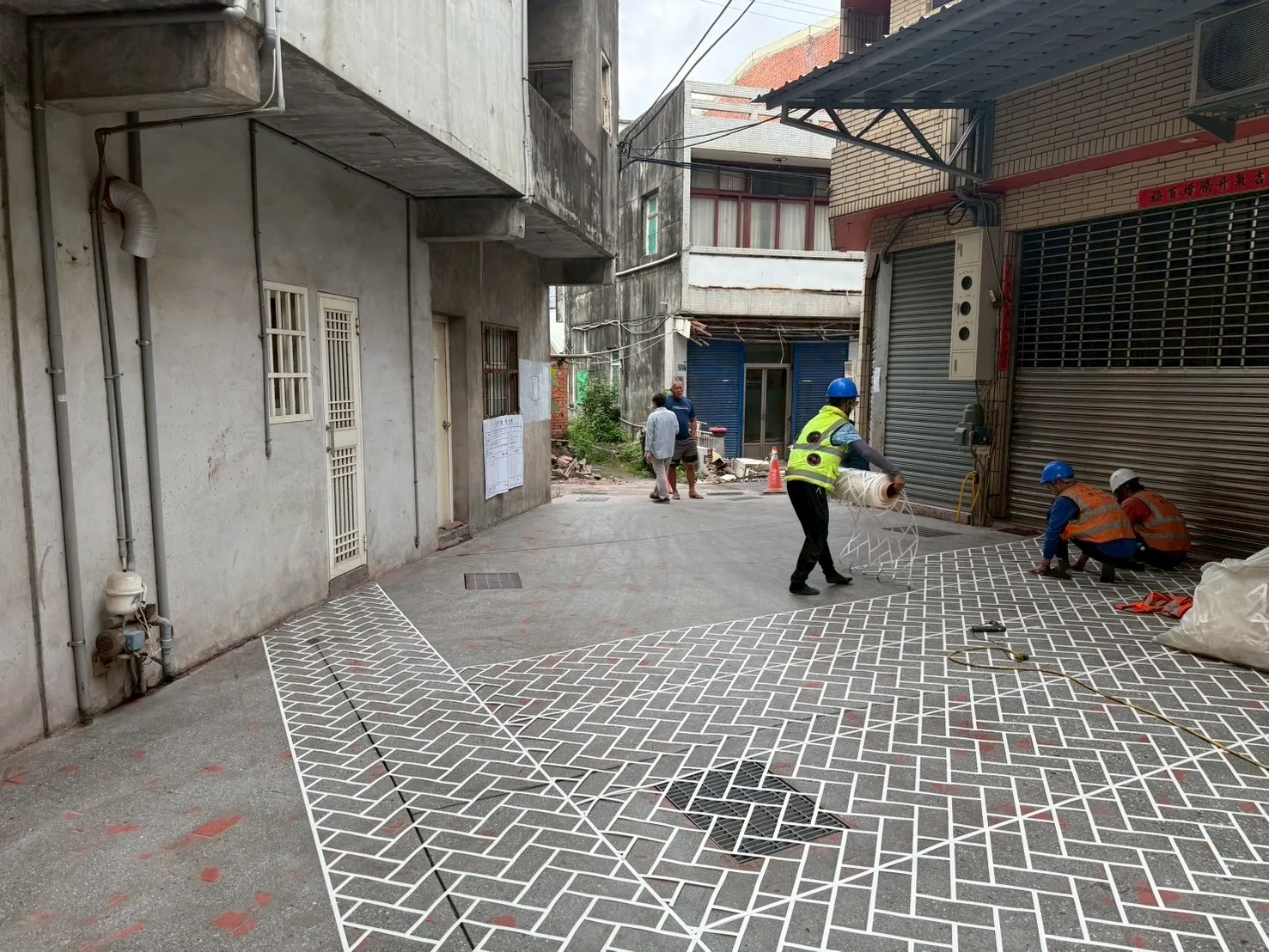 施工中噴塗作業