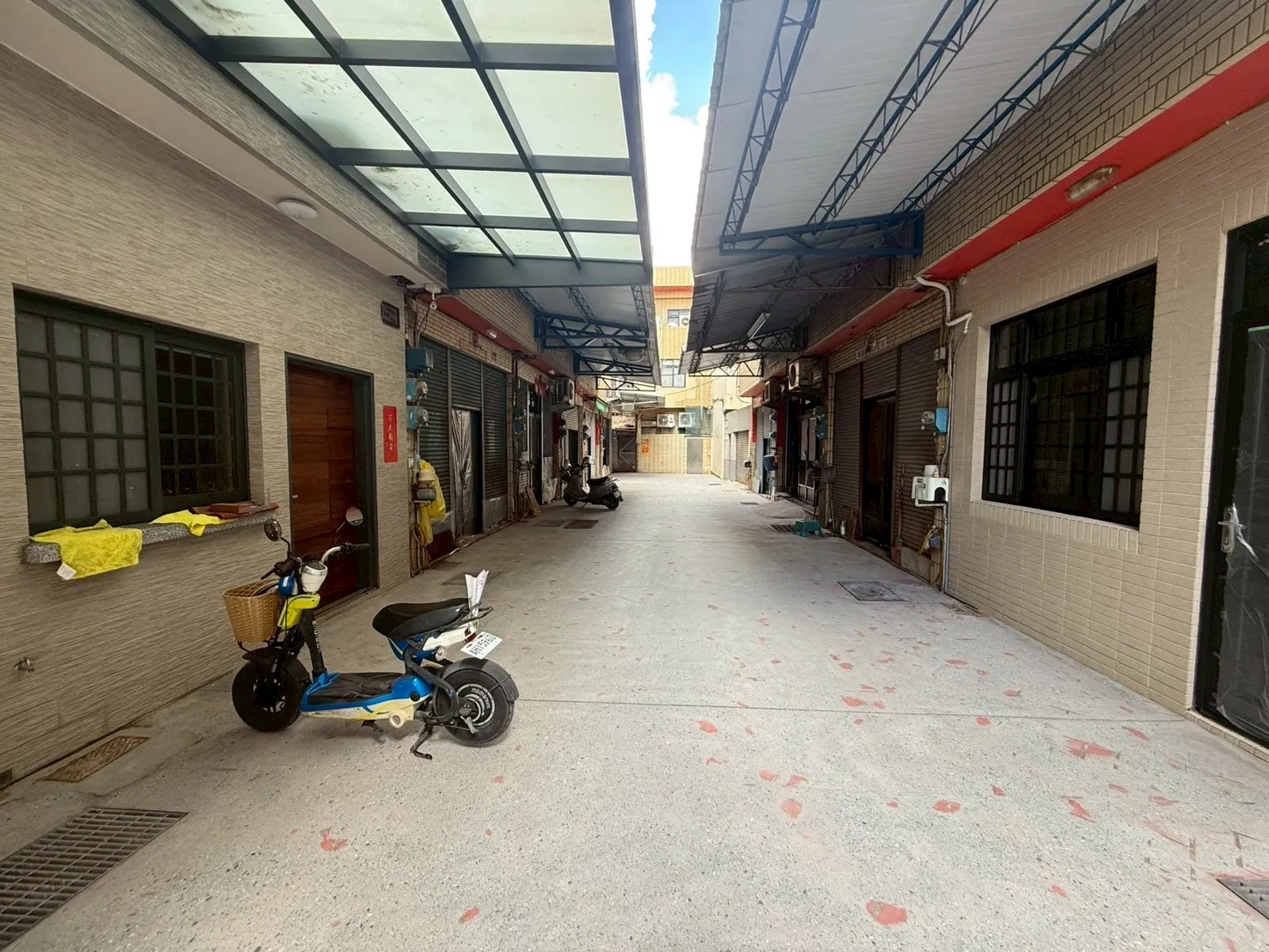 施工中鋪面更新