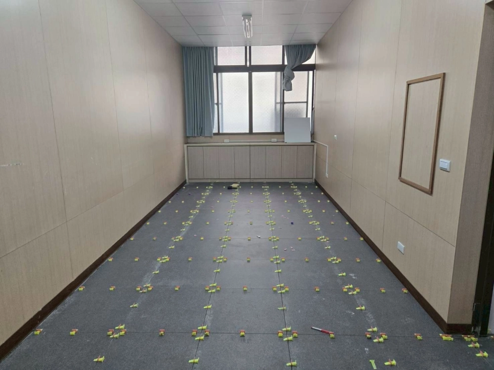 辦公室裝修<br />檔案櫃與地坪更新工程