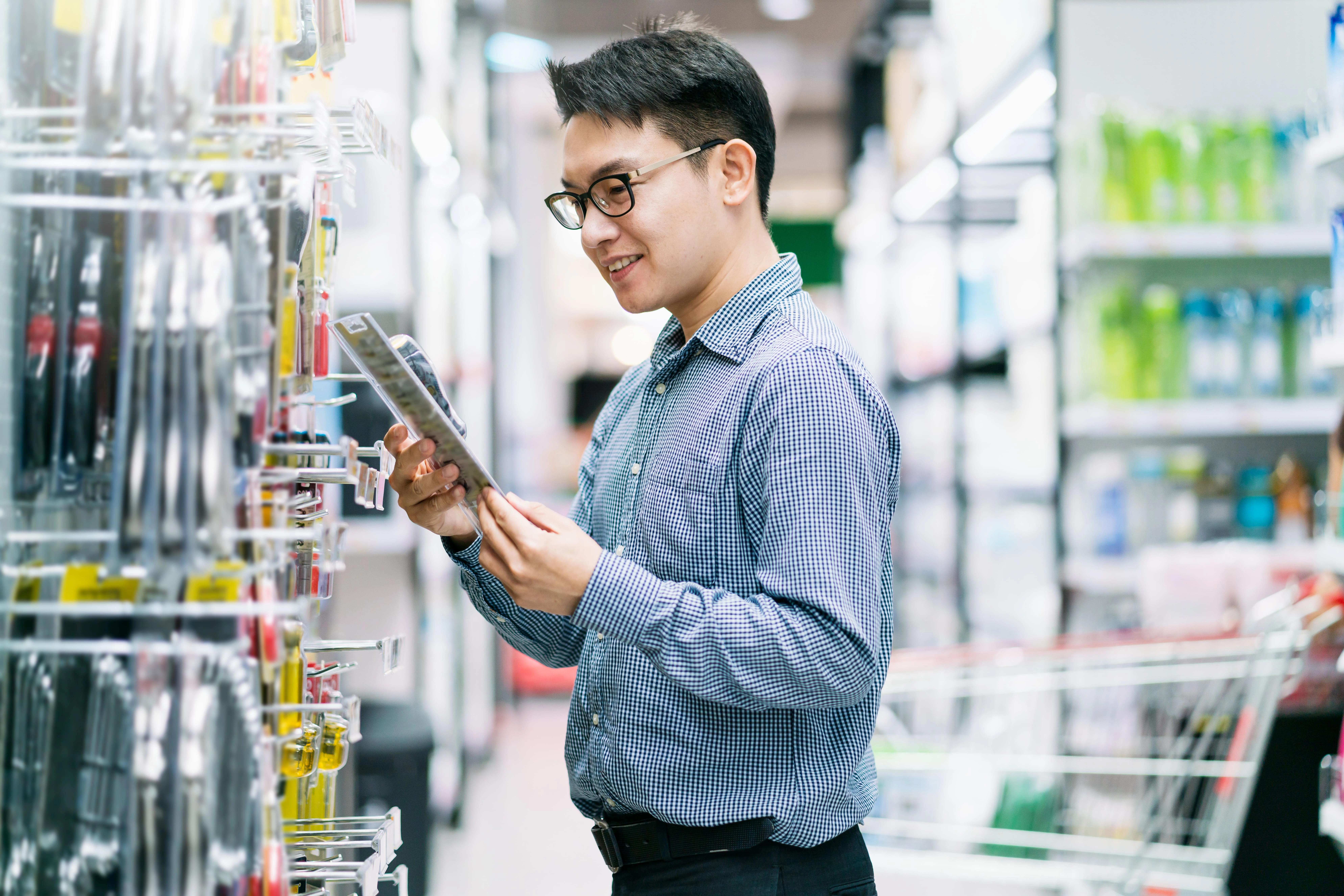 若現場未看到所需商品，歡迎直接詢問，我們可協助查詢、調貨或提供替代方案。
