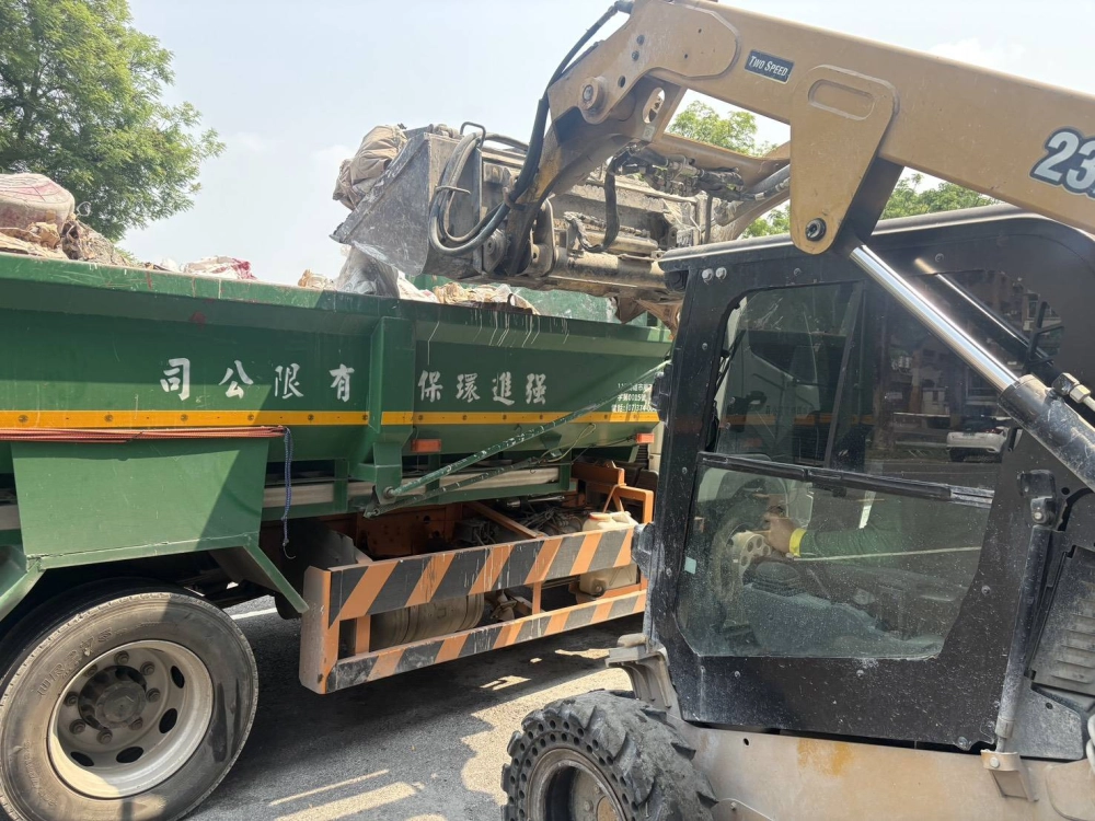廢棄物清運-高雄左營新福段透天案