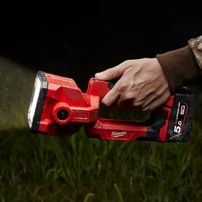 M18™ LED 探照燈 M18 SLED-0