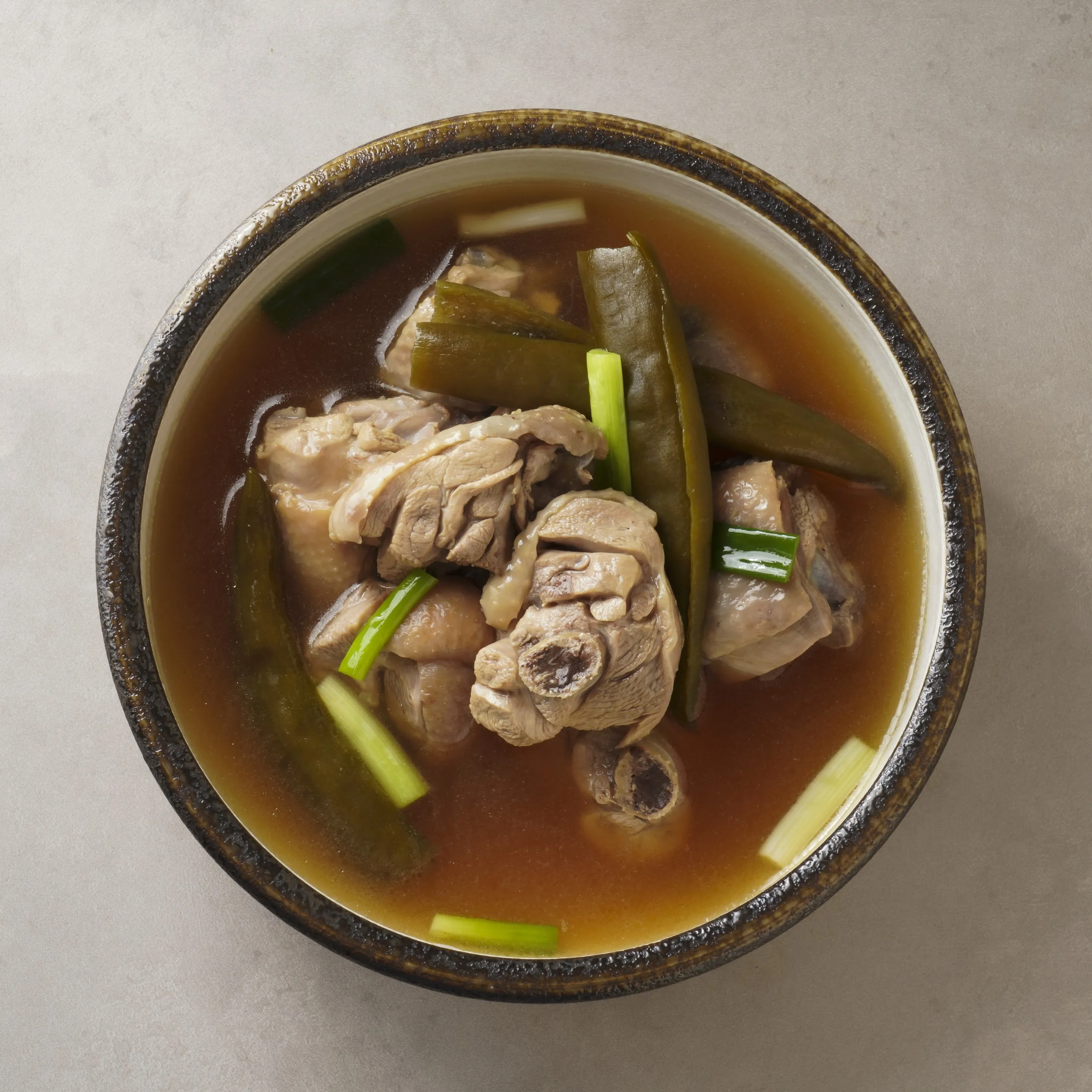 剝皮辣椒雞湯/6入（全館滿$5000享免運，未滿收$250運費）