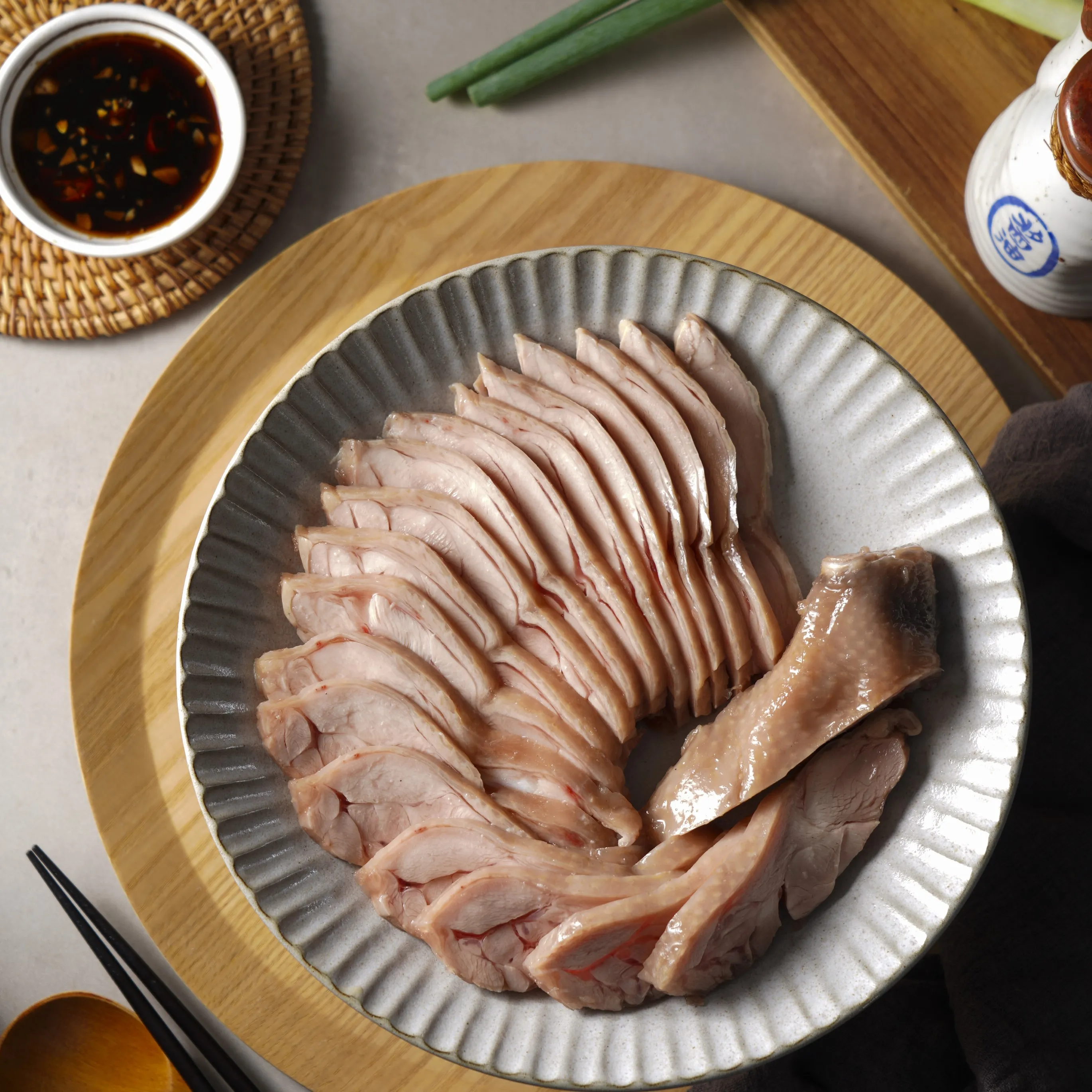 招牌白斬雞腿/6入（全館滿$5000享免運，未滿收$250運費）