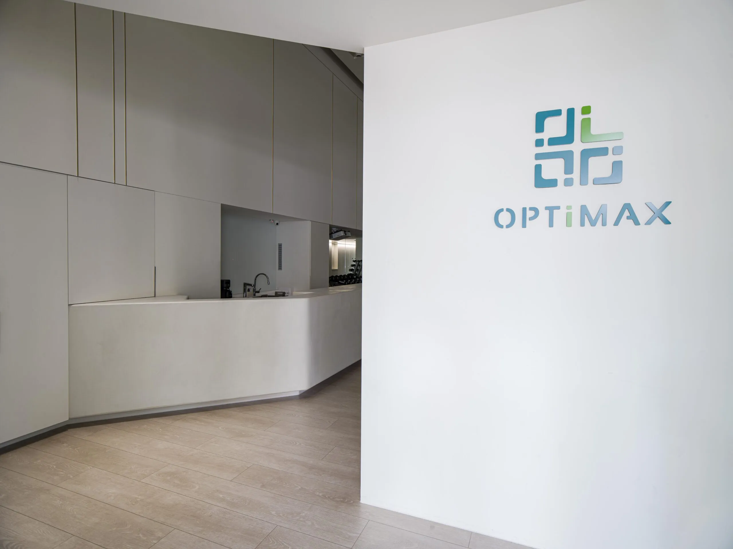 OPTiMAX 健身房